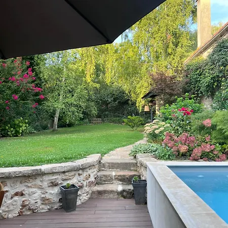 Maison Charmille Bed and breakfast Féricy