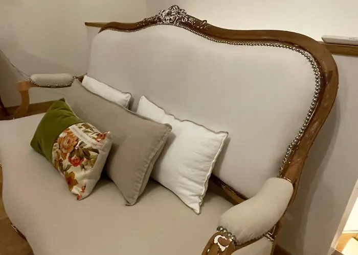Bed & Breakfast Maison Charmille 3*