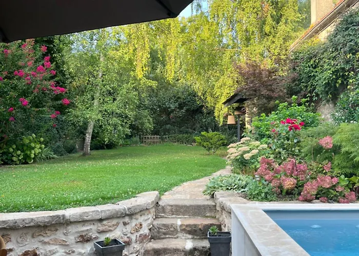 Maison Charmille Bed & Breakfast Féricy